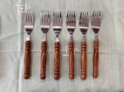 Ensemble couverts en bois vintage