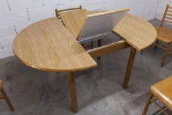 Ensemble Danois table transformable 114 cm /154 + 4 chaises moderniste 1970