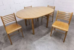Ensemble Danois table transformable 114 cm /154 + 4 chaises moderniste 1970