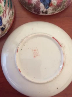 Ensemble de 8 anciennes tasses porcelaine fine japon et 2 sous tasses