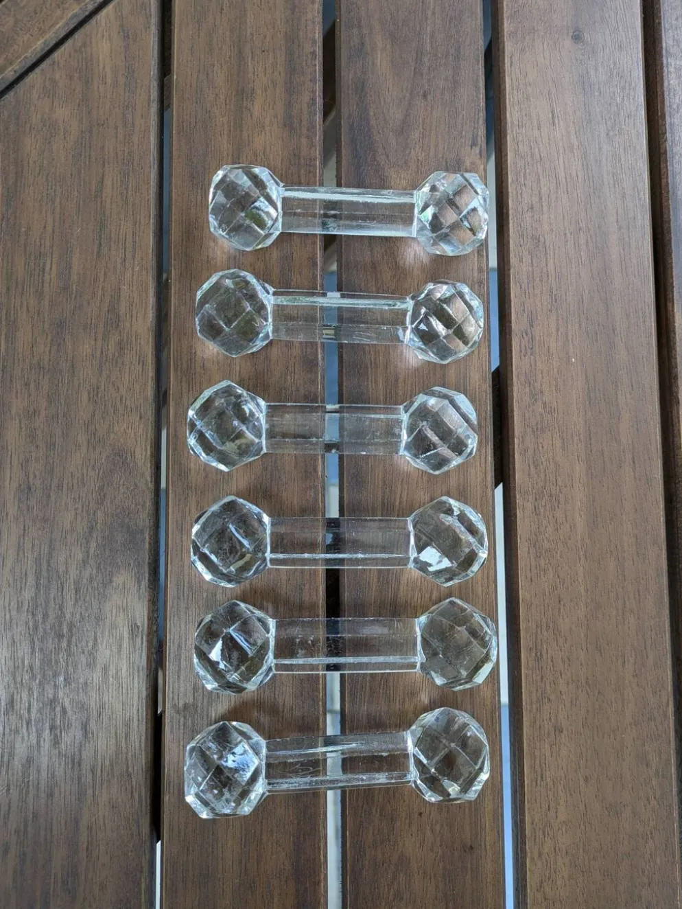 Ensemble de 6 anciens porte-couteaux en verre ou cristal à pointes de diamant