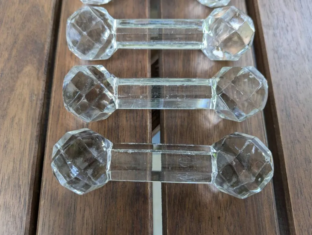 Ensemble de 6 anciens porte-couteaux en verre ou cristal à pointes de diamant