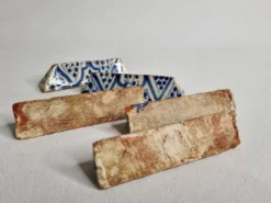 Ensemble de 5 anciens porte couteaux en céramique émaillée, artisanat marocain, 9,5 cm
