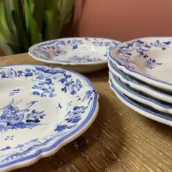 Ensemble de 6 assiettes creuses décor bleu Moustiers