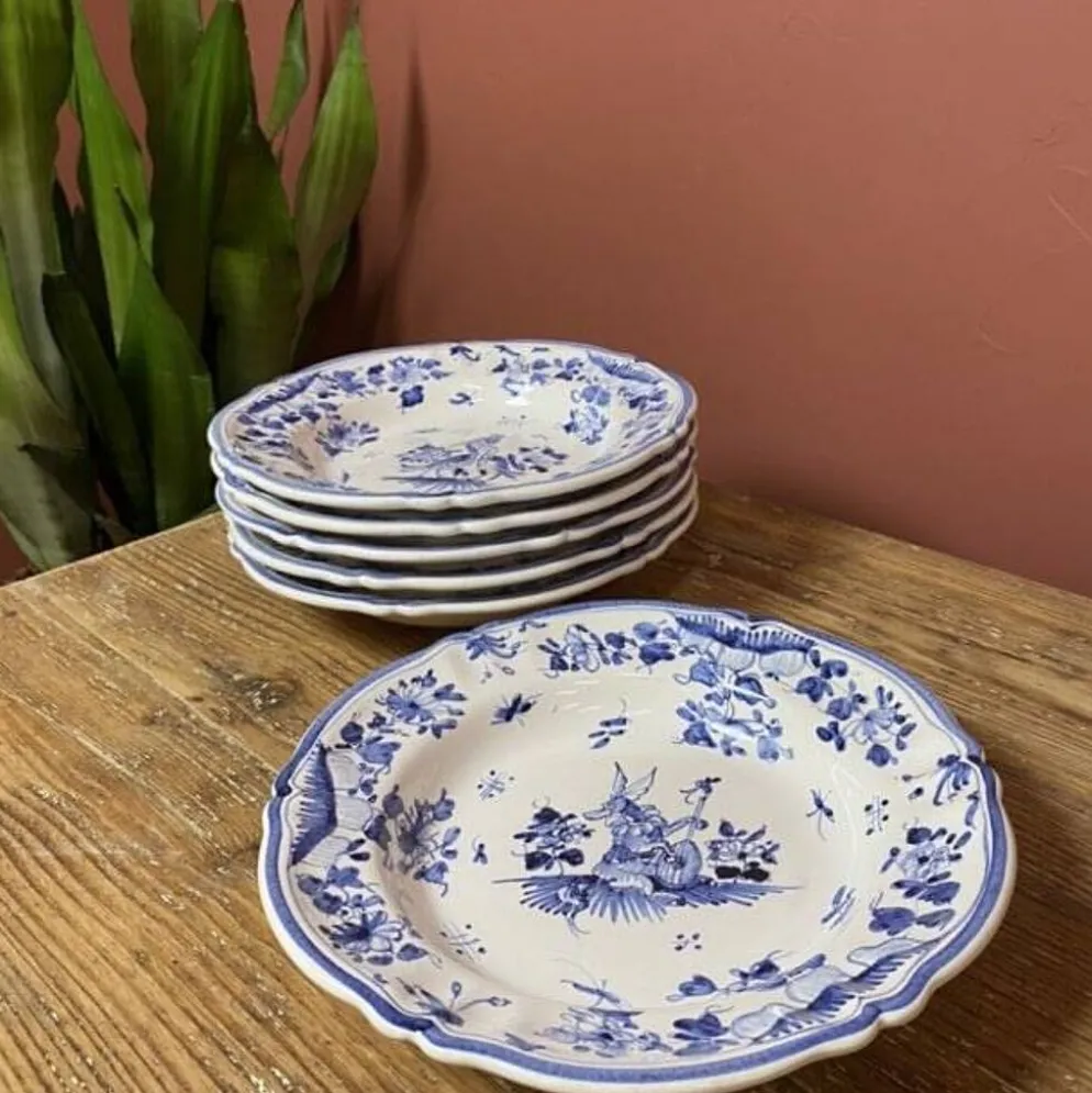 Ensemble de 6 assiettes creuses décor bleu Moustiers
