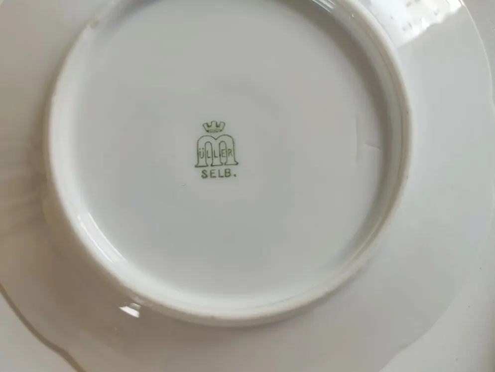 Ensemble de 7 assiettes à dessert Muller Selb