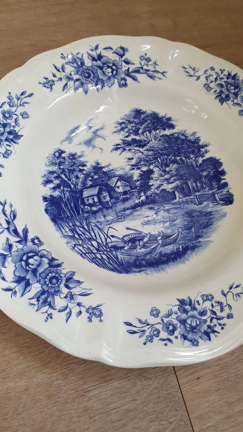 Ensemble de 5 assiettes en porcelaine de Sarreguemines