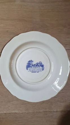 Ensemble de 5 assiettes en porcelaine de Sarreguemines