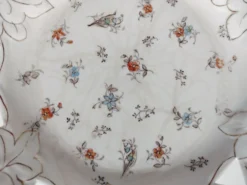 Ensemble de 4 assiettes fleuries ajourées