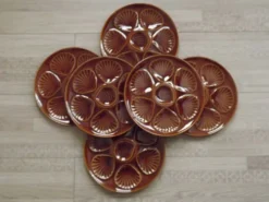 Ensemble de 6 assiettes à huîtres en majolique brune pour 6 huîtres et citron 4951