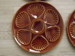 Ensemble de 6 assiettes à huîtres en majolique brune pour 6 huîtres et citron 4951