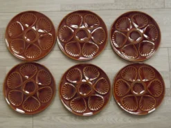 Ensemble de 6 assiettes à huîtres en majolique brune pour 6 huîtres et citron 4951