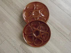 Ensemble de 6 assiettes à huîtres en majolique brune pour 6 huîtres et citron 4951