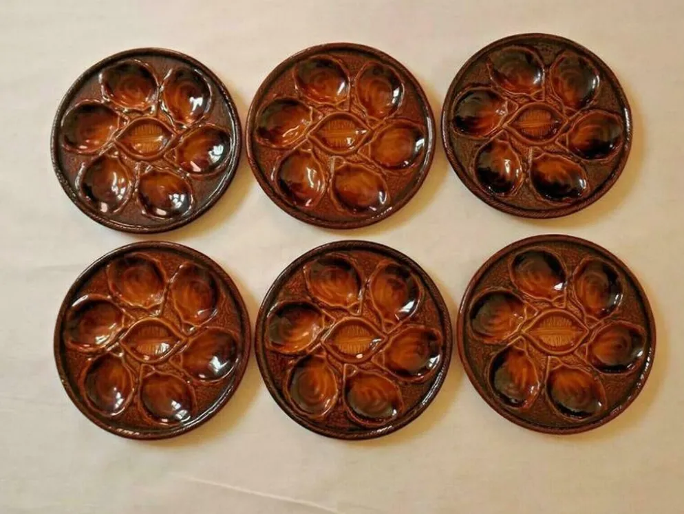 Ensemble de 6 assiettes à huîtres en majolique Français vintage par St Clements France