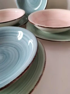 Ensemble de 7 assiettes plates et creuses vintage