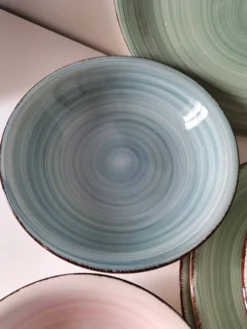 Ensemble de 7 assiettes plates et creuses vintage