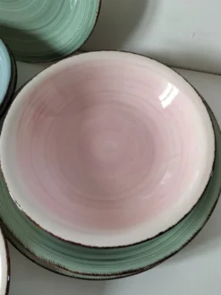 Ensemble de 7 assiettes plates et creuses vintage