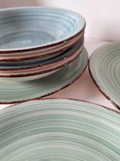 Ensemble de 7 assiettes plates et creuses vintage