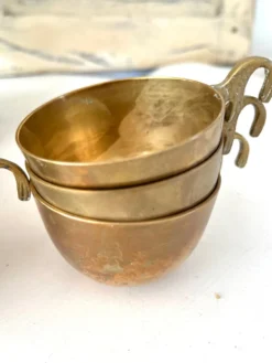 Ensemble de bol à punch en laiton avec 12 tasses, louche – Vintage français des années 50