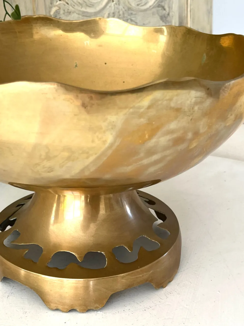 Ensemble de bol à punch en laiton avec 12 tasses, louche – Vintage français des années 50