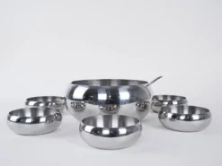 Ensemble de bols en acier inoxydable, design italien, années 1980, fabriqué en Italie.