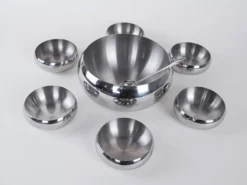 Ensemble de bols en acier inoxydable, design italien, années 1980, fabriqué en Italie.