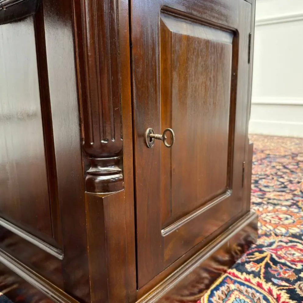 Ensemble de bureau anglais classique avec chaises de bureau
