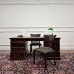 Ensemble de bureau anglais classique avec chaises de bureau