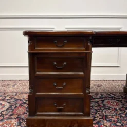 Ensemble de bureau anglais classique avec chaises de bureau