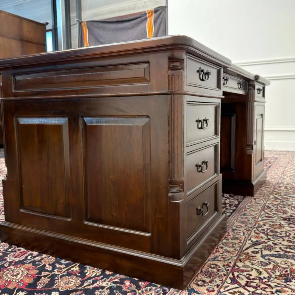 Ensemble de bureau anglais classique avec chaises de bureau