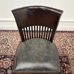 Ensemble de bureau anglais classique avec chaises de bureau