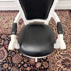 Ensemble de bureau blanc classique avec chaise de bureau
