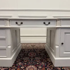 Ensemble de bureau blanc classique avec chaise de bureau