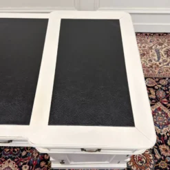 Ensemble de bureau blanc classique avec chaise de bureau