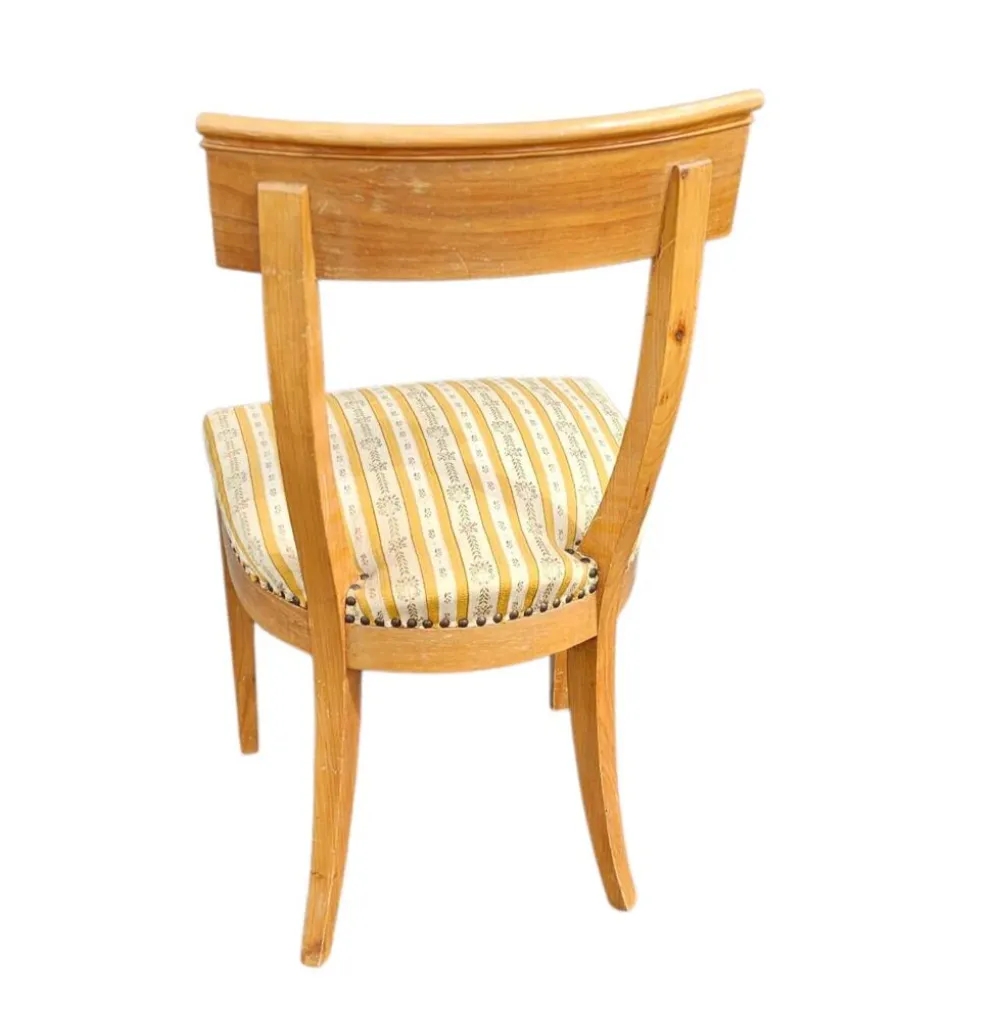 Ensemble de chaises en bois de cerisier / Biedermeier / tables d'appoint / table console tripot.