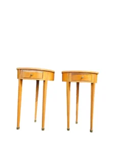 Ensemble de chaises en bois de cerisier / Biedermeier / tables d'appoint / table console tripot.