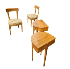 Ensemble de chaises en bois de cerisier / Biedermeier / tables d'appoint / table console tripot.