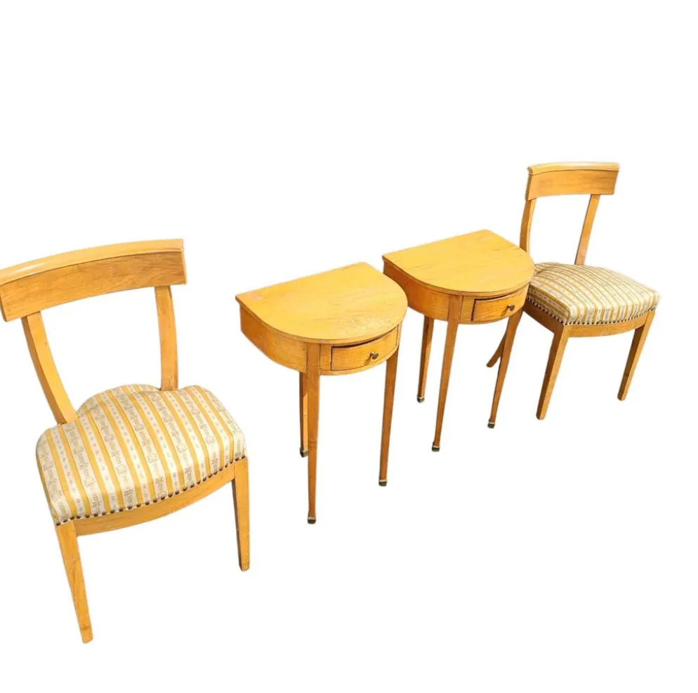 Ensemble de chaises en bois de cerisier / Biedermeier / tables d'appoint / table console tripot.
