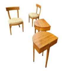Ensemble de chaises en bois de cerisier / Biedermeier / tables d'appoint / table console tripot.