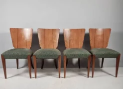 Ensemble de chaises et table par Jindřich Halabala pour Up Zavody, années 1940.