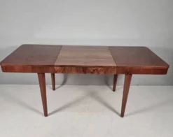 Ensemble de chaises et table par Jindřich Halabala pour Up Zavody, années 1940.