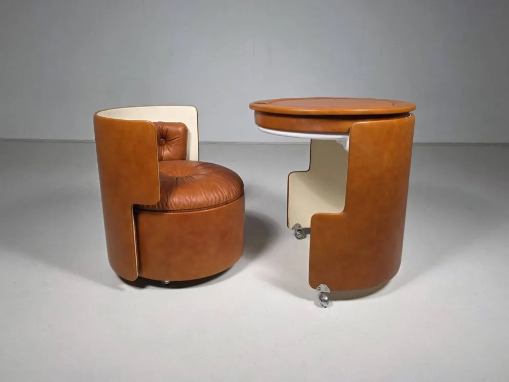 Ensemble de coiffeuse Dilly Dally par Luigi Massoni pour Poltrona Frau