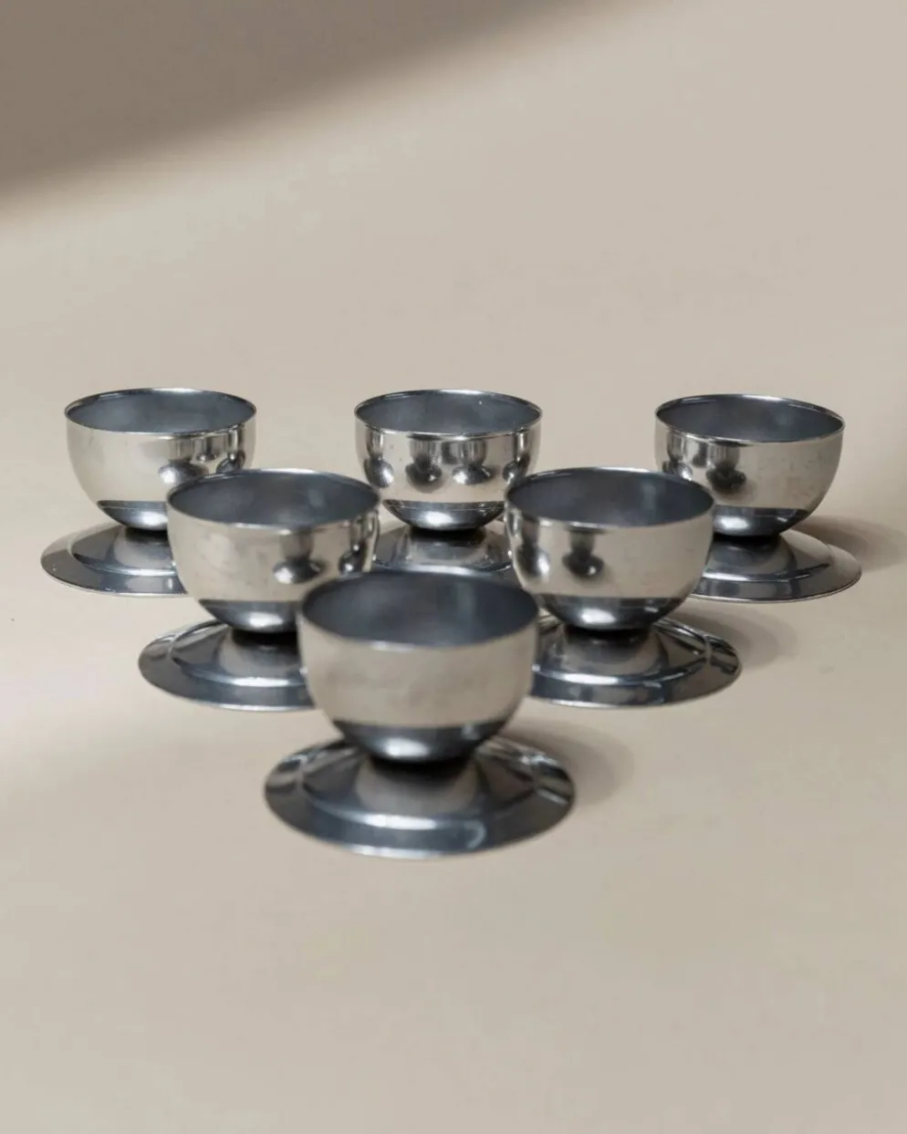 Ensemble de 6 coquetiers en acier inoxydable argenté – Décor de table vintage des années 1970, époque spatiale, Italie