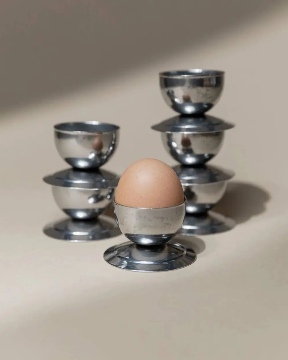 Ensemble de 6 coquetiers en acier inoxydable argenté – Décor de table vintage des années 1970, époque spatiale, Italie
