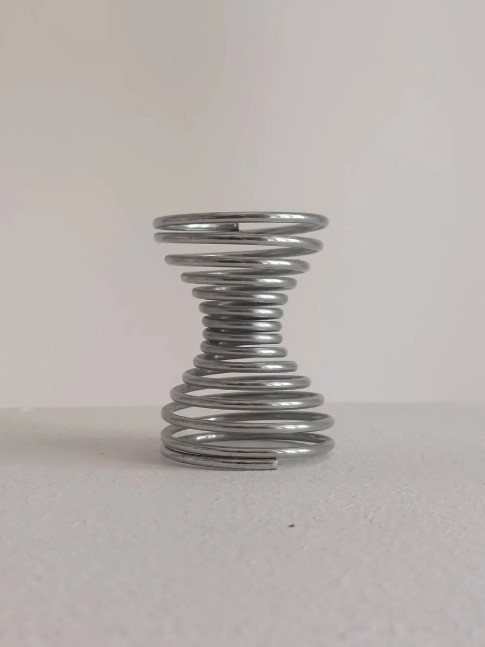 Ensemble de 5 coquetiers vintage postmodernes décor spirale style Memphis