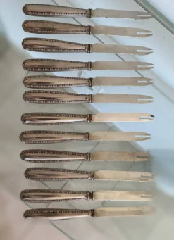 Ensemble de 12 couteaux à crustacés, ancien, 1900