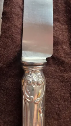 Ensemble de 12 couteaux orfèvre de Louis XV Odiot avec la lame en arge