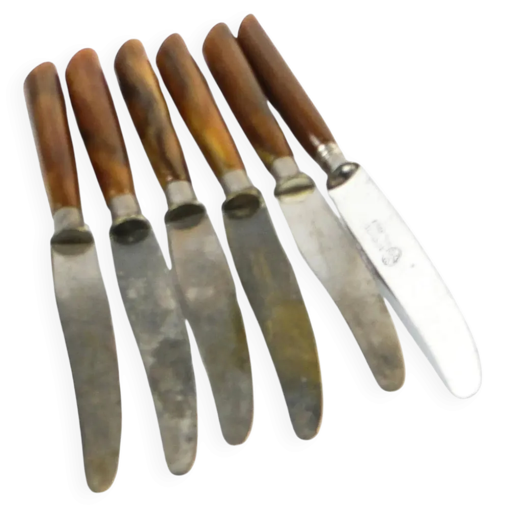 Ensemble de couteaux, style mid-century modern, bakélite marron, Suède, années 1950.