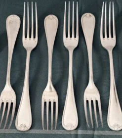 Ensemble de couverts antique Christofle Marot Bérain – Métal plaqué argent – 35 pièces pour 6 personnes