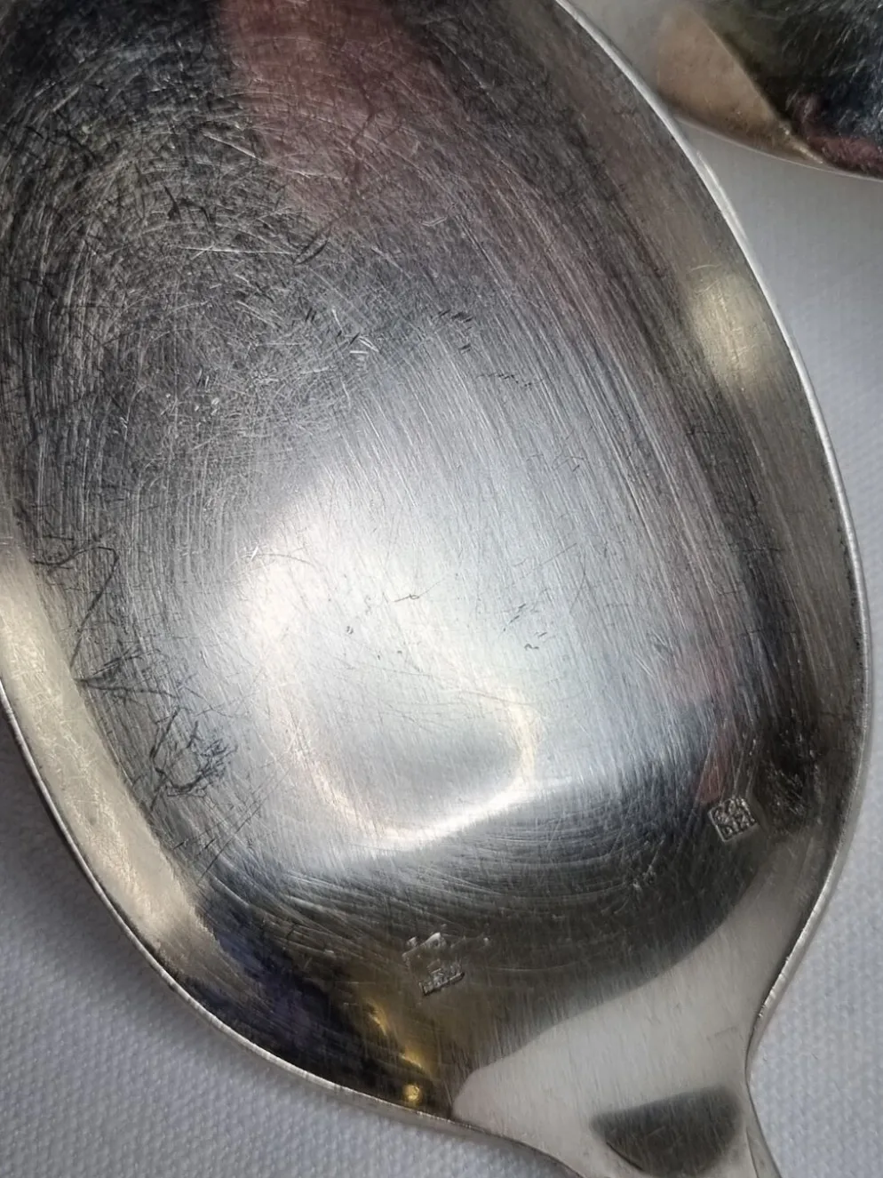 Ensemble de 8 couverts, cuillères à soupe et fourchette "dixi" en métal argenté